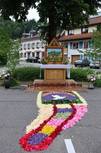 Fronleichnam in Schönau: Teppich am Kirchbühl